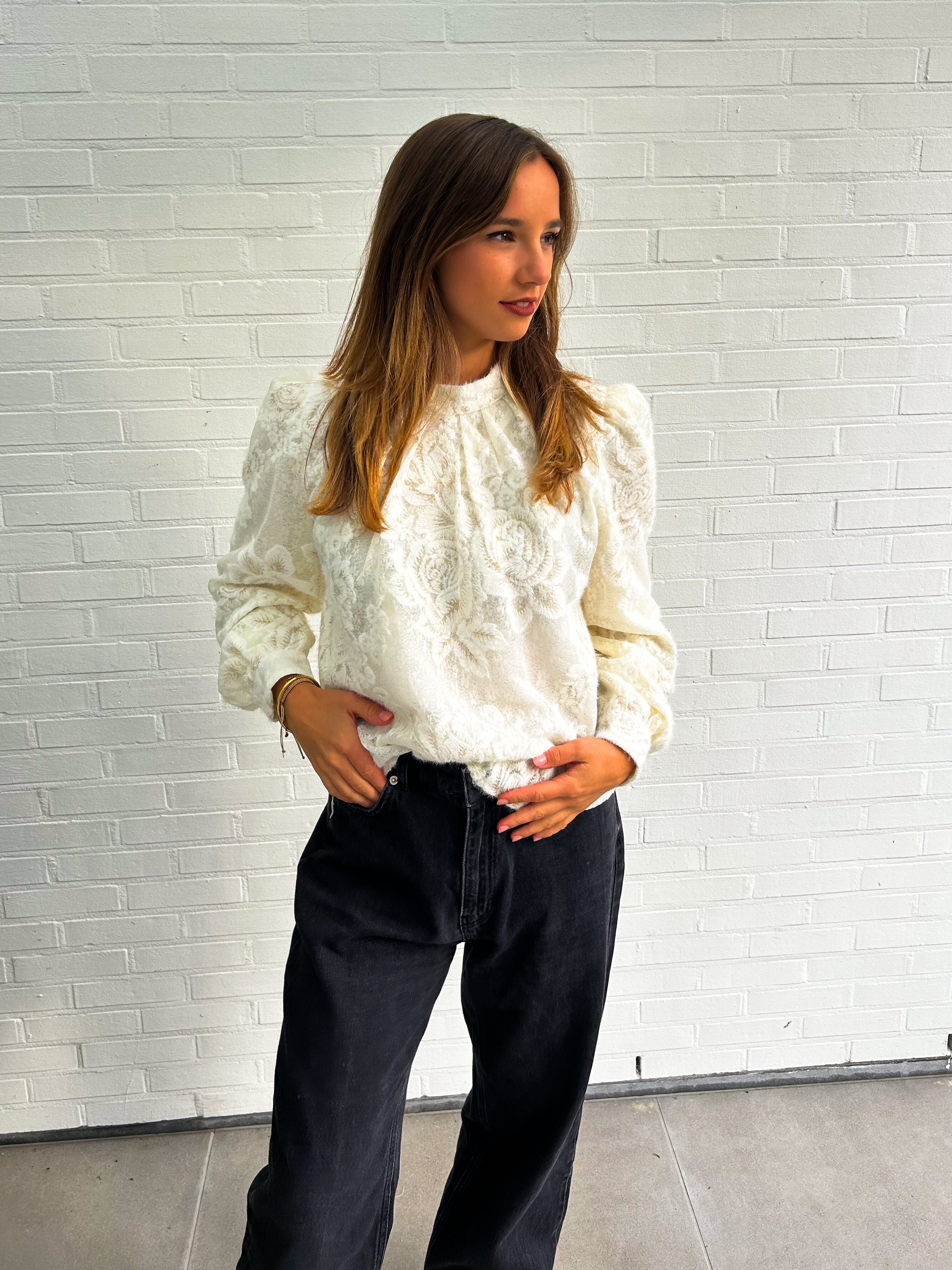 Off Withe Garden Blouse