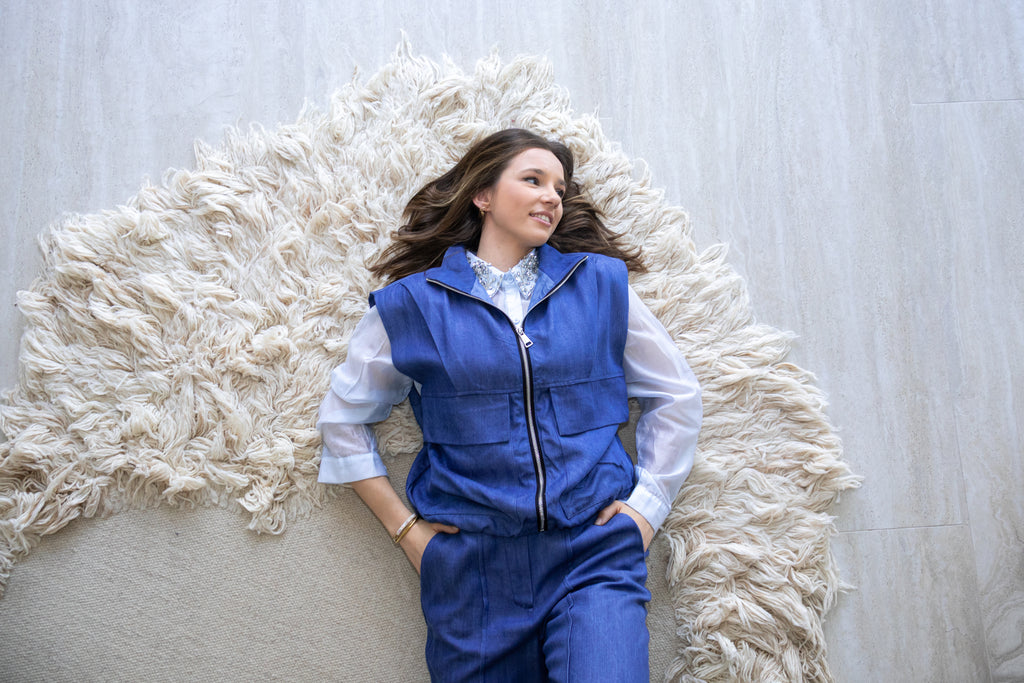 Godland set in korenblauw met wide leg pants en zip gilet.